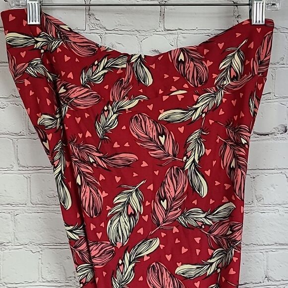 LuLaRoe TC (12-22) Red Feathers Butter Soft Legging Heart Love Plus Size Stretch - Picture 2 of 8